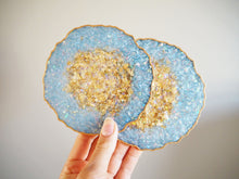 Dusty Blue Geode Resin Coaster Set - Dusty Blue Geode Coasters - Dusty Blue Geode Placemat Set - Handmade Resin Coasters - Handmade Blue Coaster Set