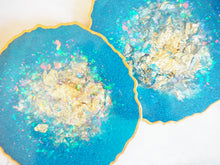 Iridescent Cobalt Geode Resin Coaster Set - Iridescent Handmade Coasters - Cobalt Home Decor Items - Cobalt Handmade Home Accessories - Cobalt Coaster Set