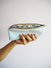 White Iridescent Glitter Glasses Pouch