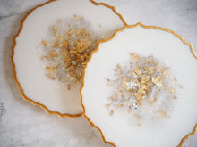 white iridescent coaster set