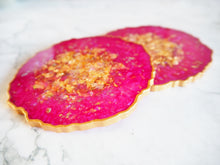 Iridescent Magenta Geode Resin Coaster Set - Magenta Resin Coasters - Sparkly Magenta Geode Coasters - Sparkly Magenta Geode Coaster Set - Pink Coaster Set