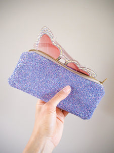 This handmade lilac glitter sunglasses case adds some sparkle to your favourite pair of sunnies!