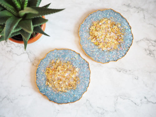 Dusty Blue Geode Resin Coaster Set - Dusty Blue Geode Coasters - Dusty Blue Geode Placemat Set - Handmade Resin Coasters - Handmade Blue Coaster Set